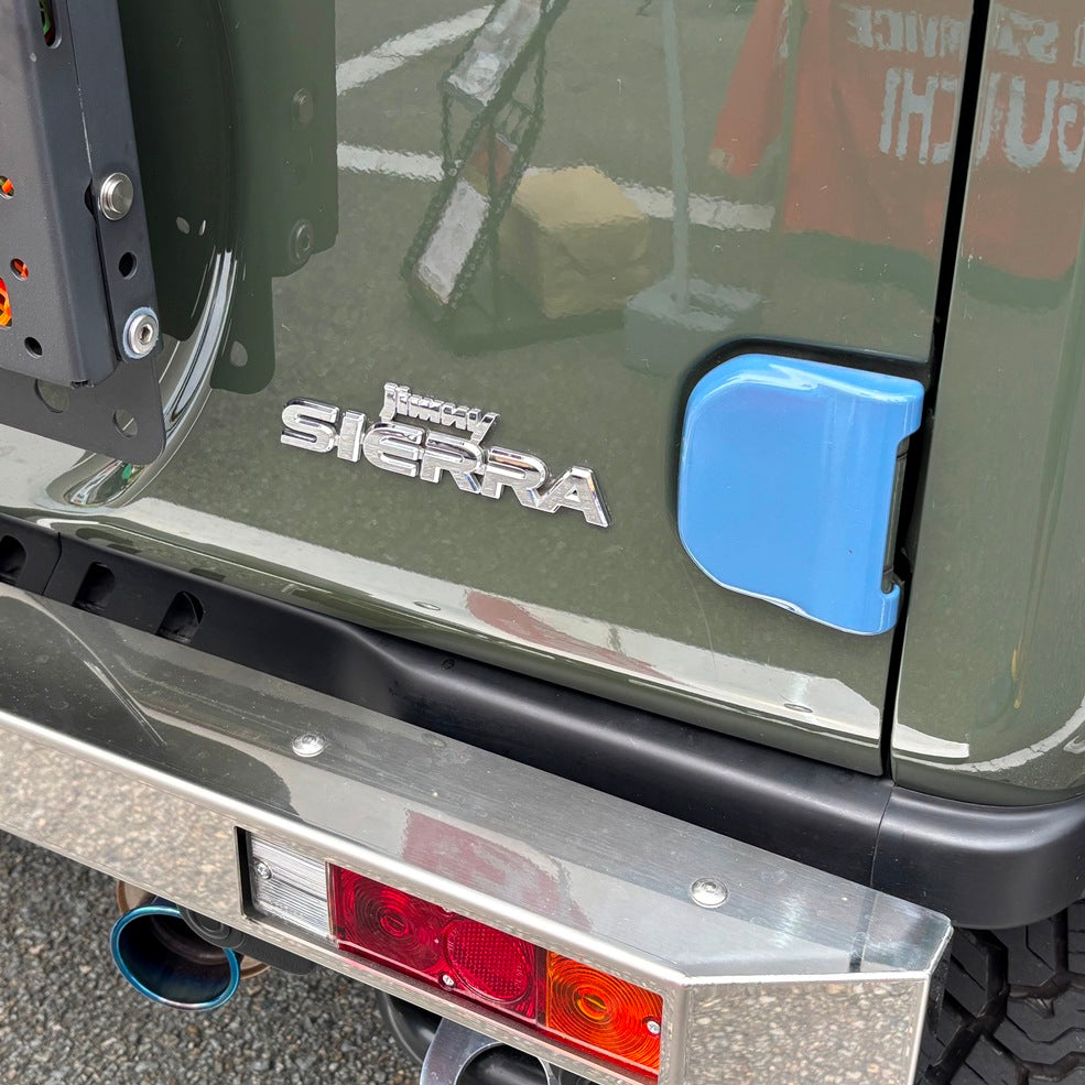 Jimny SIERRA Emblem 16x4cm