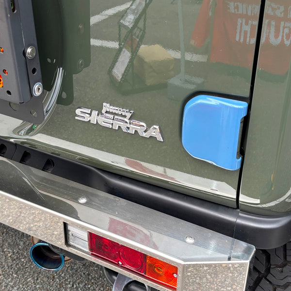 Jimny SIERRA Emblem 16x4cm