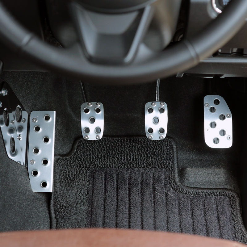 APIO Aluminum Footrest Jimny (2018-ON) MT RHD