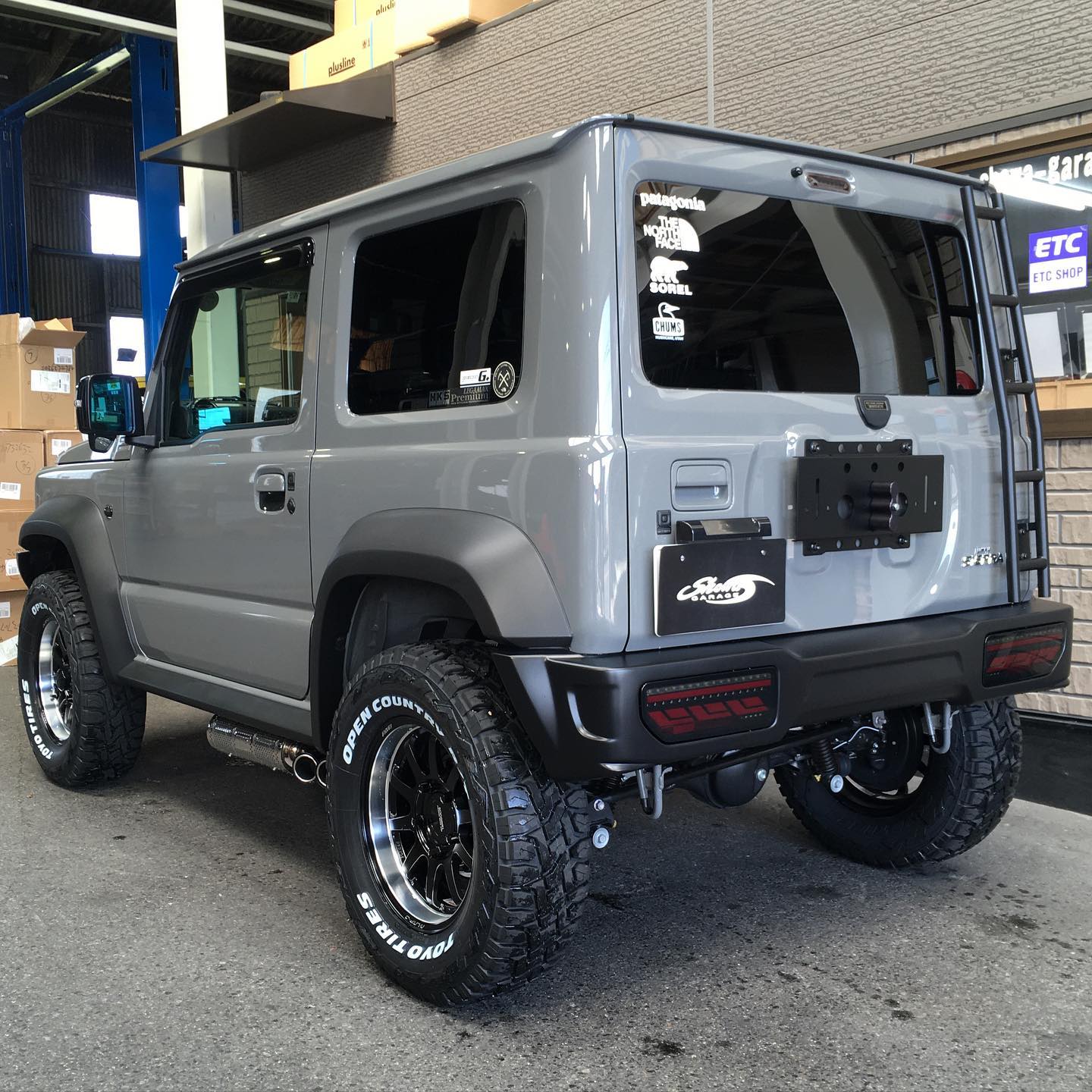SHOWA GARAGE 30mm Lift Premium Suspension Kit Jimny JB74 (2018-ON)